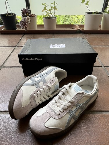 Onitsuka tiger tokuten - onitsuka,